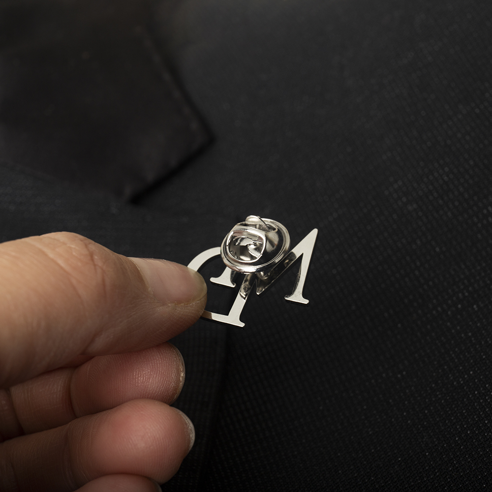 Tangula Custom Initials Brooch – Men'S Grooming Daily Bewertung und Preis